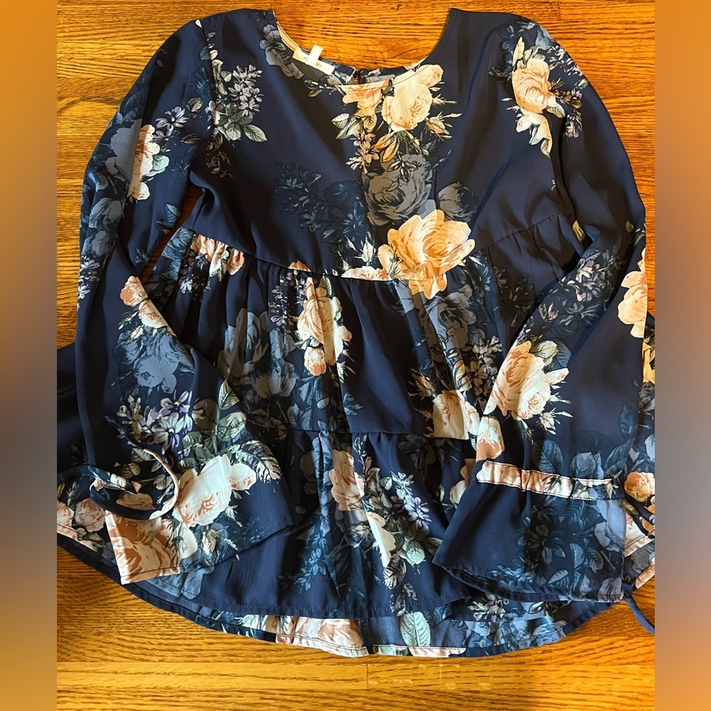 🎉3/$20 Maurices Blouse